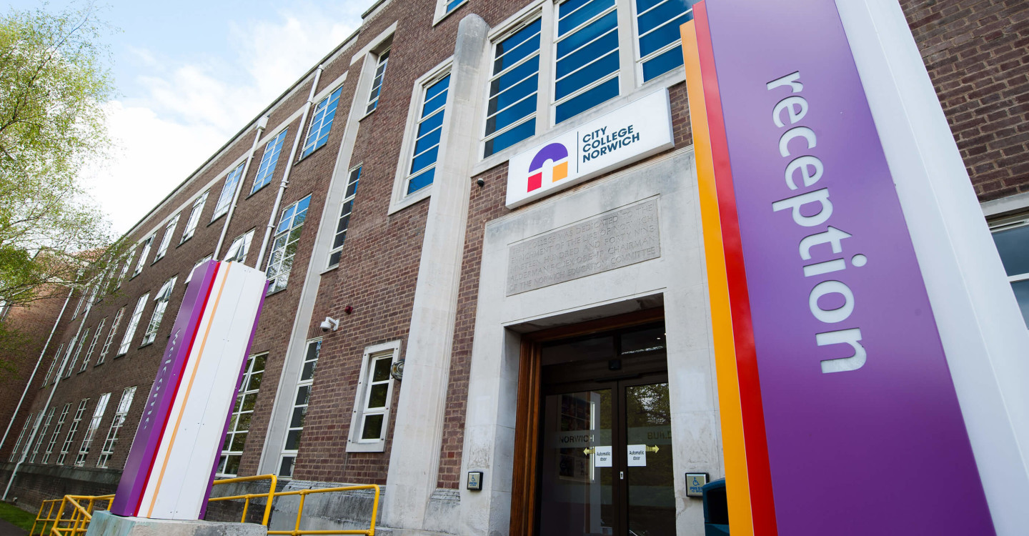 city college norwich term dates