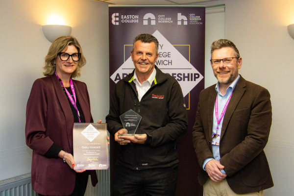 Gary Howard, from Redpack Packaging Machinery, was presented with the Contribution to Apprenticeships Award.